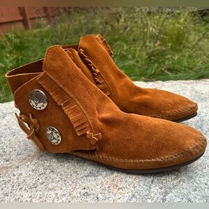 Minnetonka Brown Suede Footwear